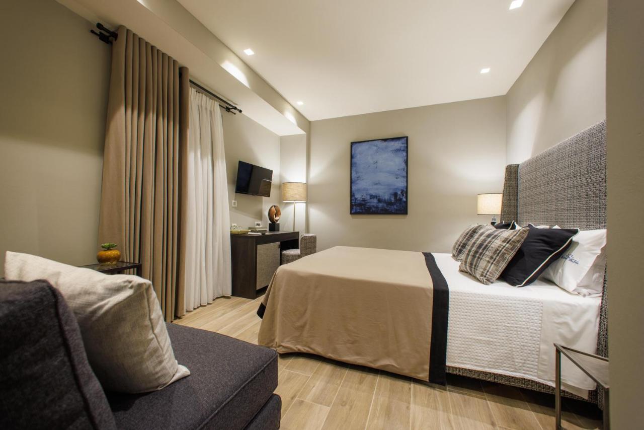 Kastro Maini Hotel Areopoli Bagian luar foto