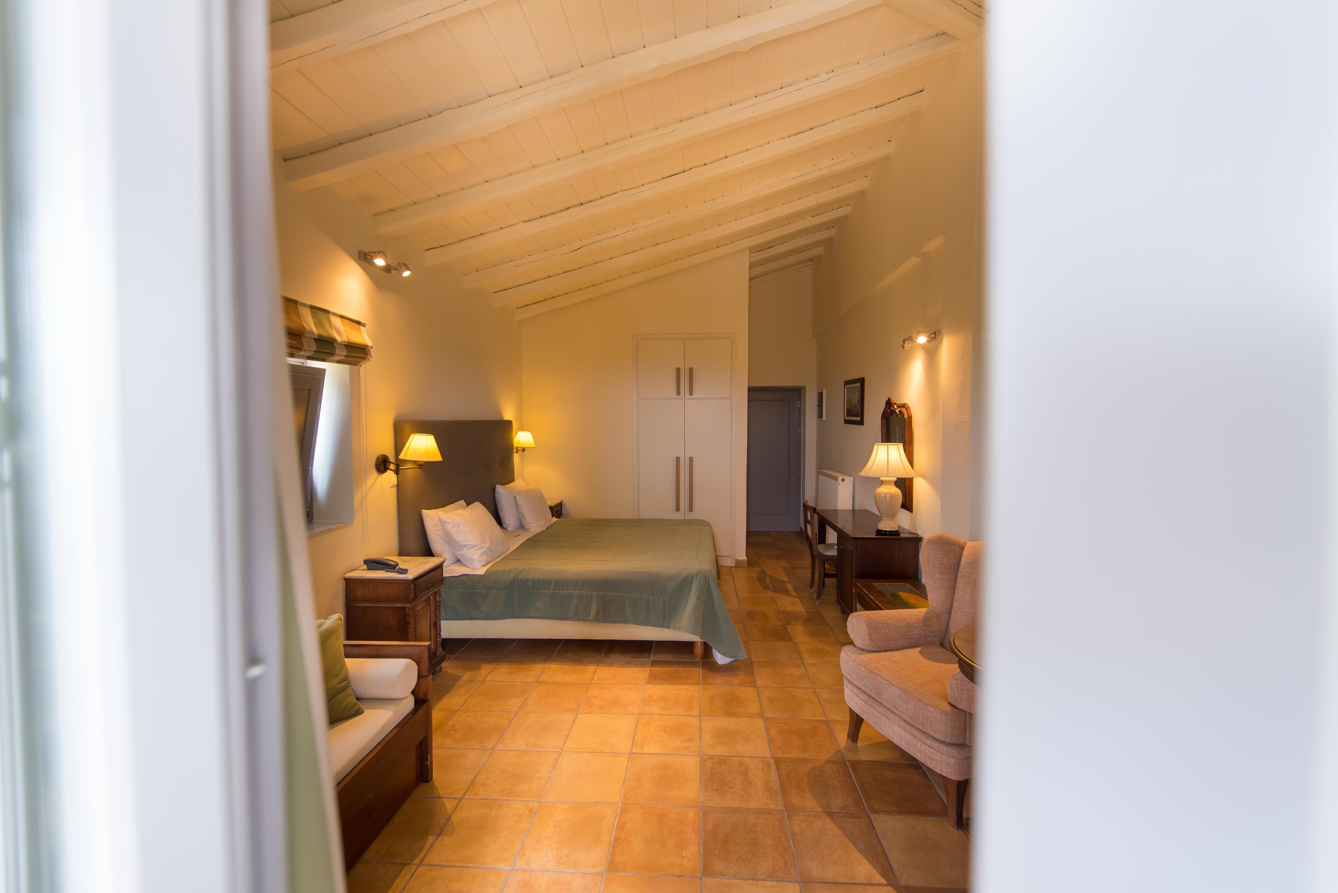 Kastro Maini Hotel Areopoli Bagian luar foto