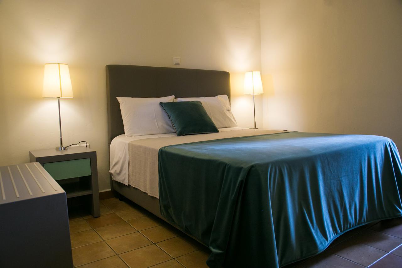 Kastro Maini Hotel Areopoli Bagian luar foto