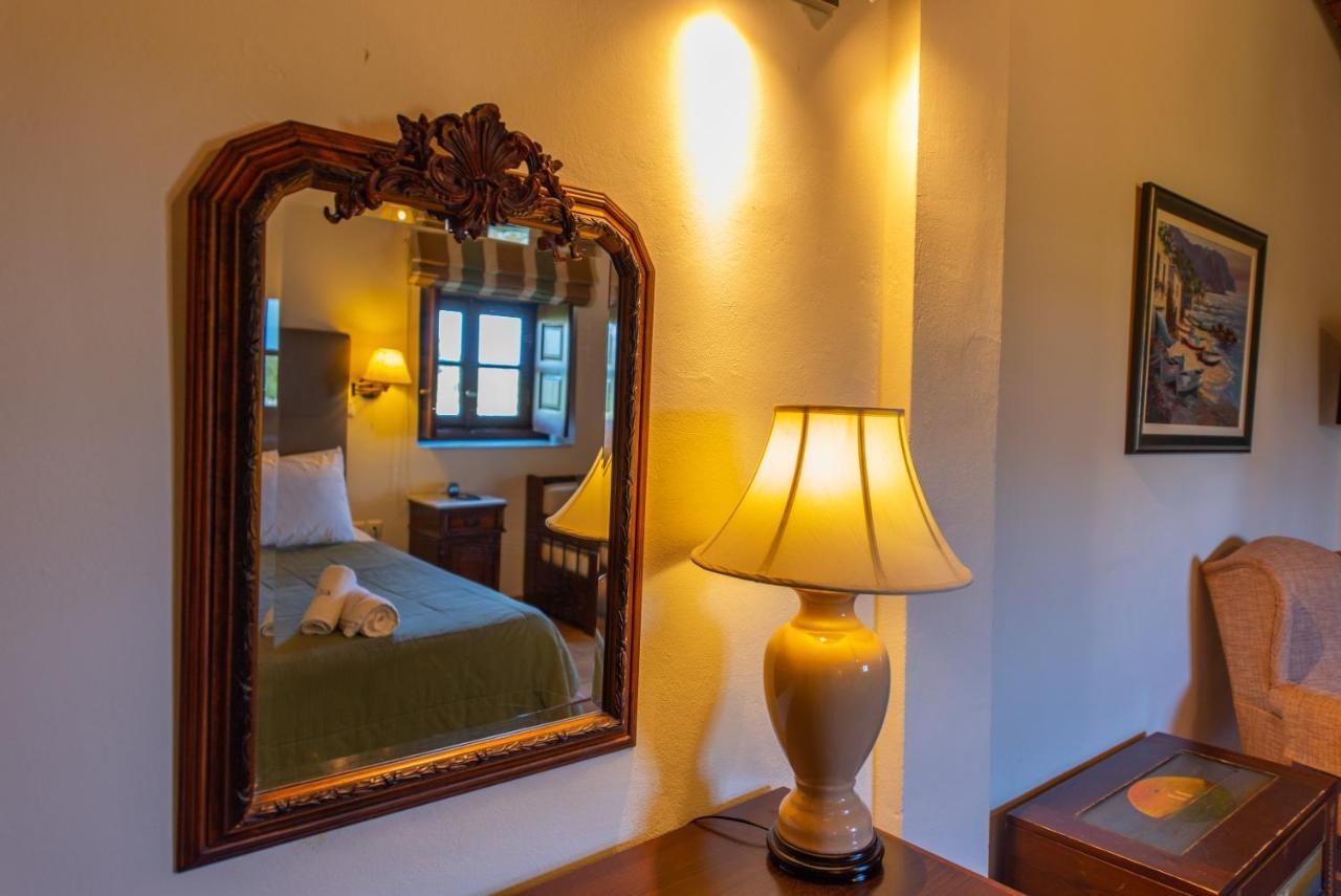 Kastro Maini Hotel Areopoli Bagian luar foto